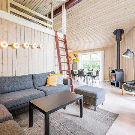 6 Person Holiday Home In Hemmet *