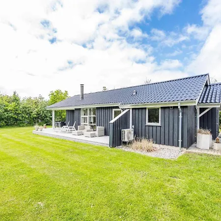 Holiday home 6 Person Holiday Home In Hemmet